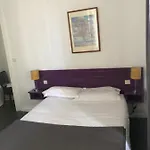 מלון Cosy Monceau 2*