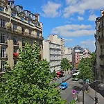 מלון Cosy Monceau 2*