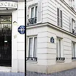 Cosy Monceau מלון
