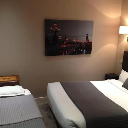 Cosy Monceau Hotell 2*