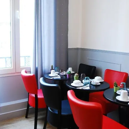 Cosy Monceau Отель