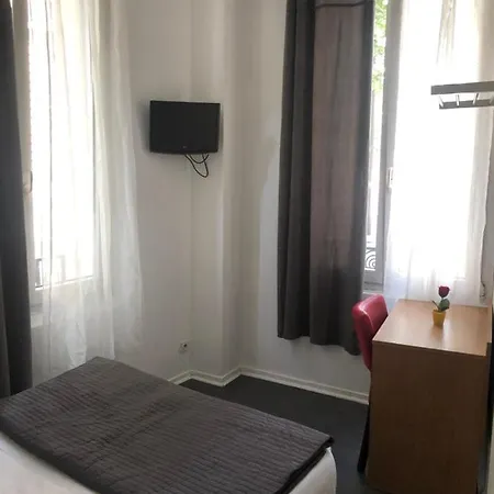 Cosy Monceau Париж
