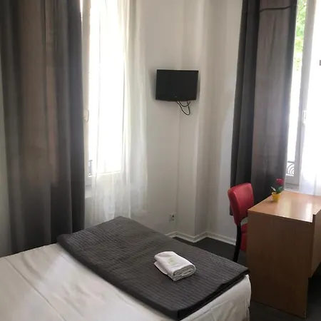 Отель Cosy Monceau