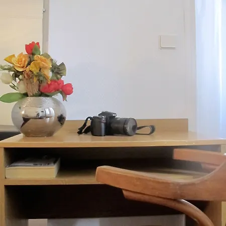 Cosy Monceau 2* פריז