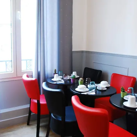 Cosy Monceau 2*