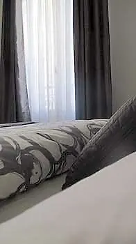 Отель Cosy Monceau Париж