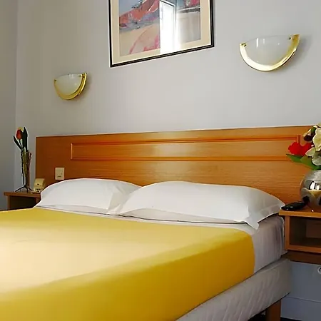 Cosy Monceau Париж