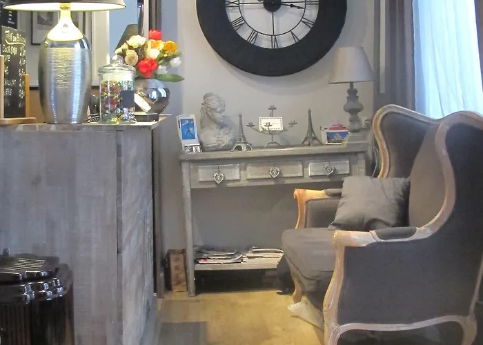 Отель Cosy Monceau 2*