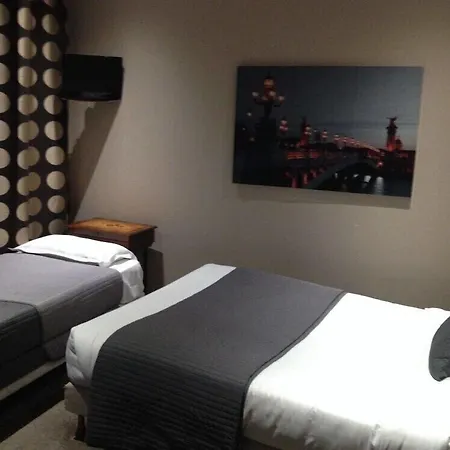 Cosy Monceau 2*