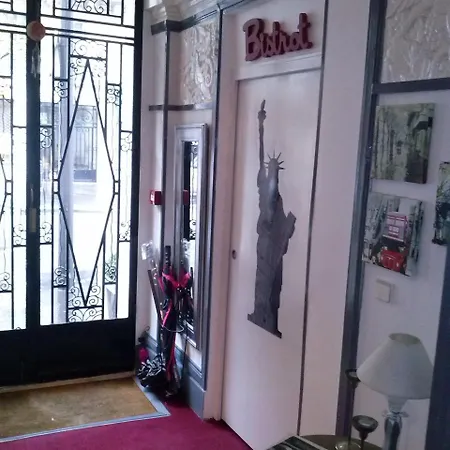 Cosy Monceau Parijs