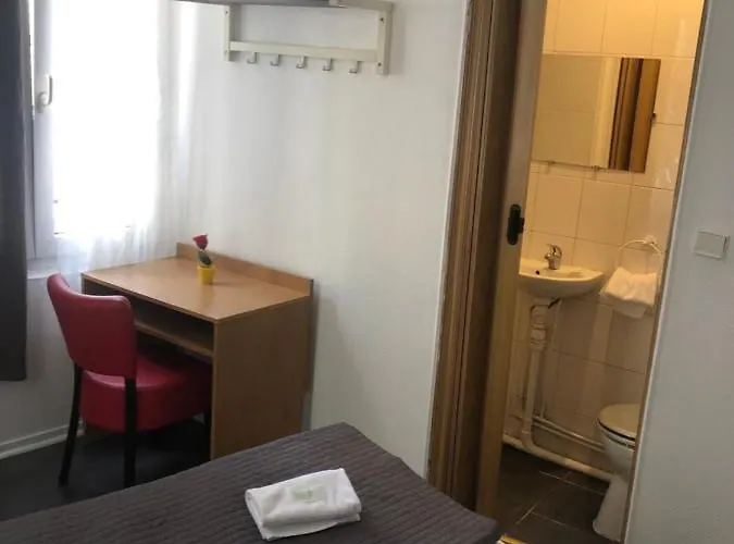 Cosy Monceau Hotel